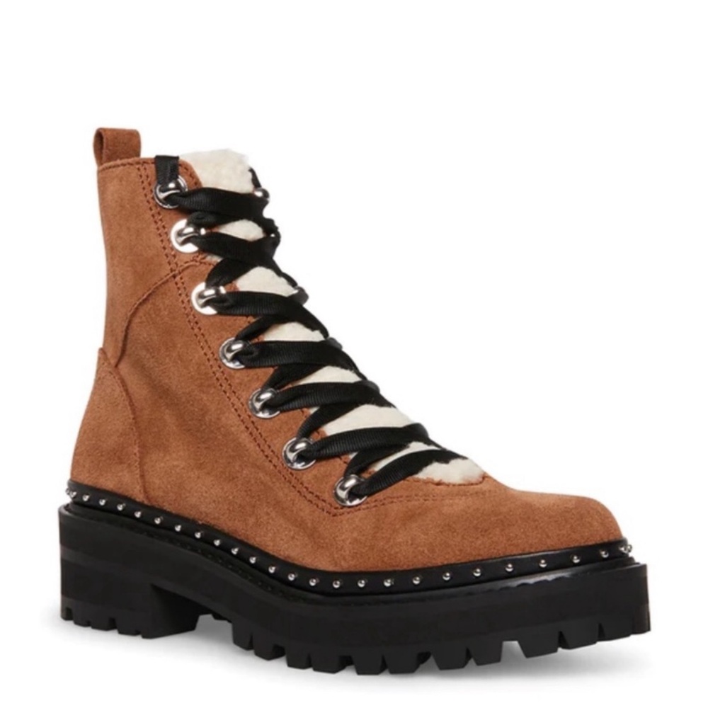 Steve Madden Rainier Boots NEW!
Size 6
